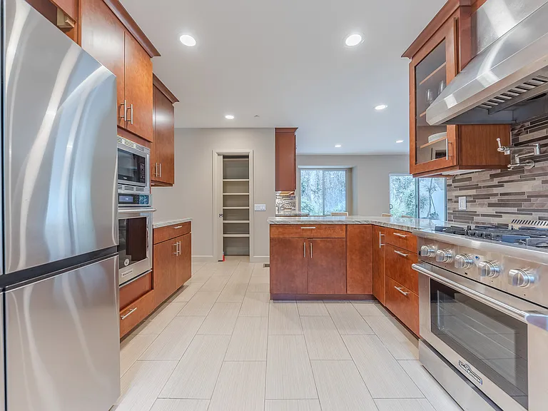 2073 Pasadena Glen Rd — Photo 11