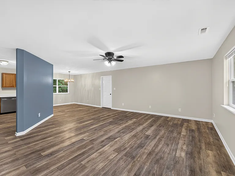 334 E Hunt Ave — Photo 9
