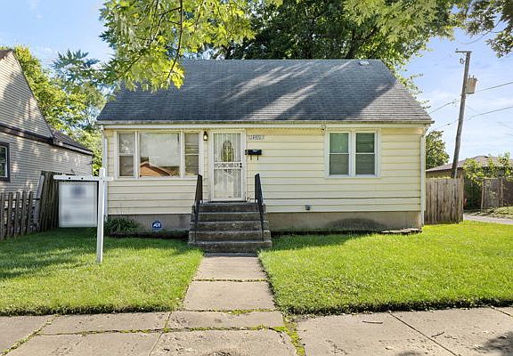 2nd image of 14931 Hoyne Ave