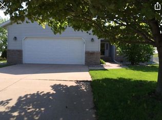 901 24th St SE, Willmar, MN 56201