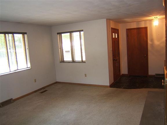 4th image of 501 Eastdale Dr