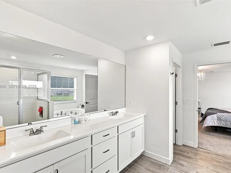 12303 SW Roma Cir — Photo 23