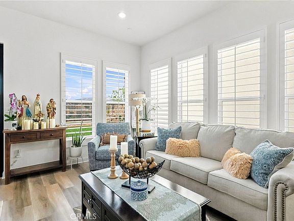 4th image of 20834 Spruce Cir