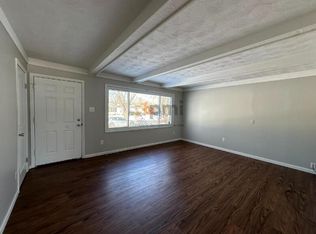 438 Piedmont Rd, Valparaiso, IN 46385