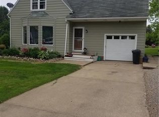 2301 Elm Dr, Ford City, PA 16226