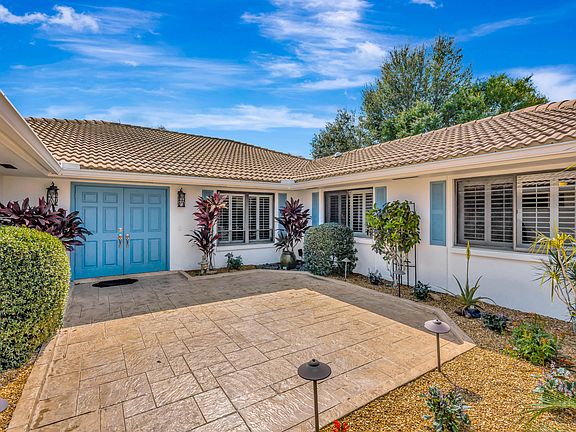 3rd image of 1503 SW Troon Circle