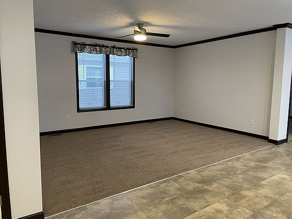 5th image of 260 Pin Oak Dr #291