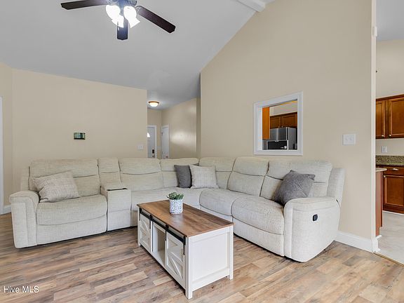 5th image of 512 Pebble Spruce Court