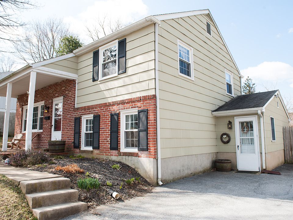 708_Meredith_St_Exterior