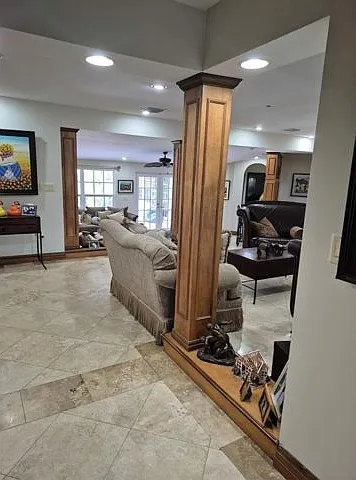 11081 SW 30th Ct — Photo 11