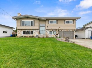 46052 Higginson Rd, Chilliwack, BC V2R 2A9