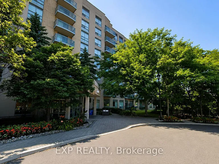 3 Ellesmere St #205 — Photo 2