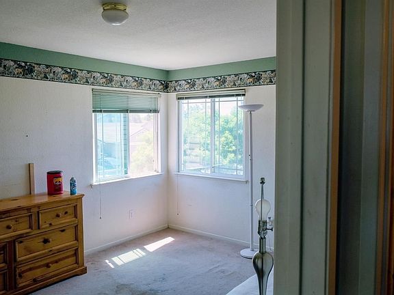3rd image of 1651 Alcira Nunez St