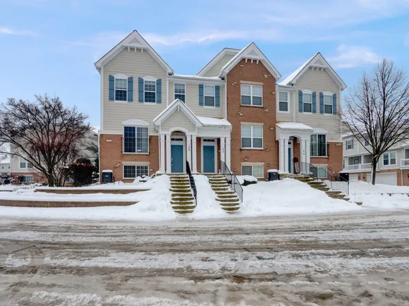 100 Arcadia Ln, Lake Zurich, IL 60047