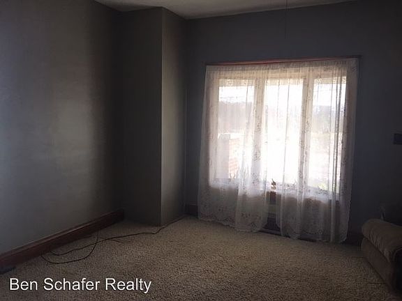 4th image of 45385 McKee Ave