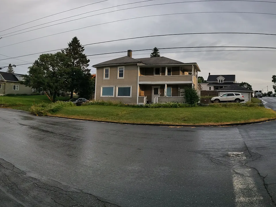 267 Acadia St #101
