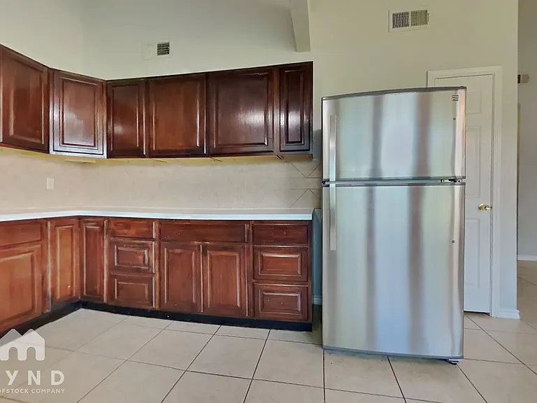19230 Cypress Canyon Dr — Photo 6