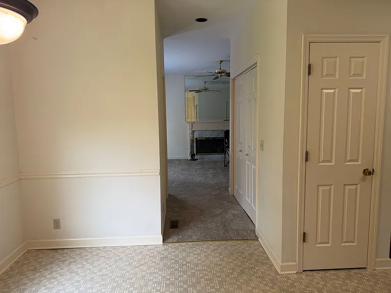 7033 Northridge Dr — Photo 11