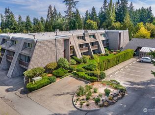 21615 80th Ave W APT 202, Edmonds, WA 98026