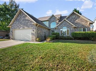 19897 Mapleton Dr, Macomb, MI 48044