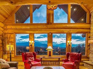330 Pinnacle Vista Rd, Gatlinburg, TN 37738