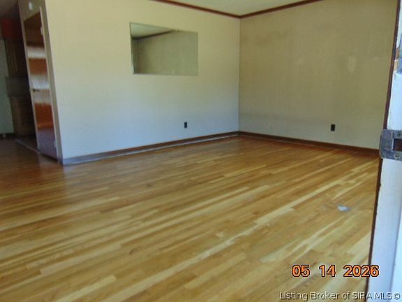 4th image of 835 W Larkspur Drive