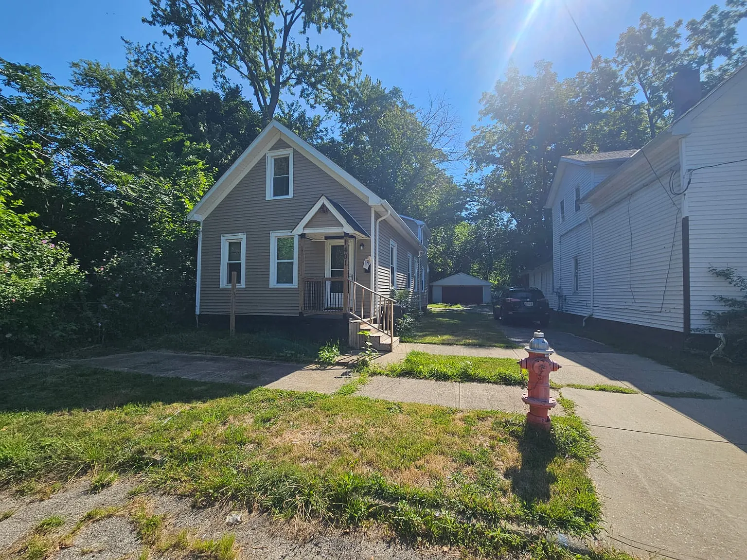 4 bed, 1050 sqft, $1,445 — Photo 2