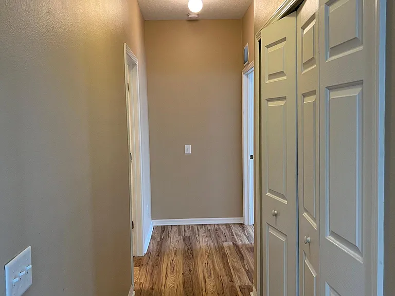2632 Maylin Dr — Photo 16