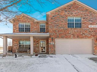 8401 Shallow Creek Dr, Fort Worth, TX 76179