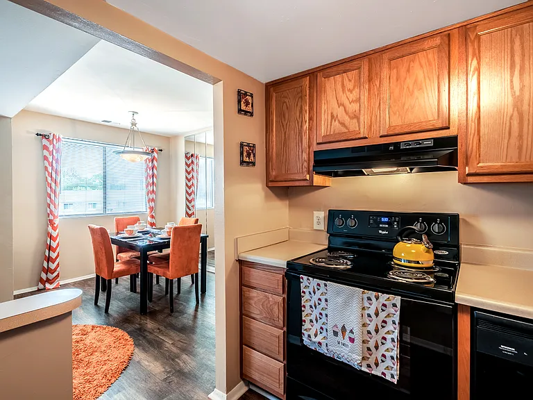 Crescent Pointe — Photo 10