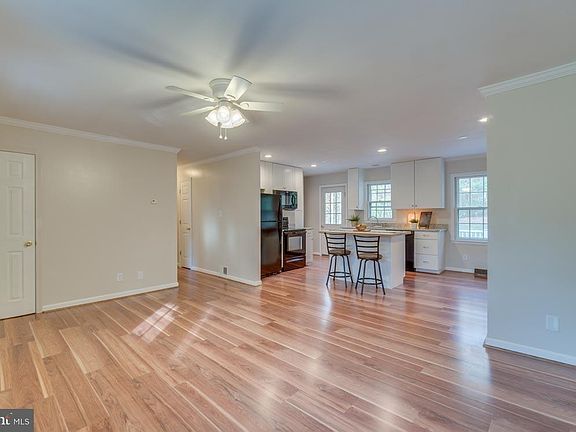 5th image of 50 Littrell Ln