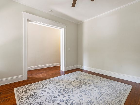 5th image of 2414 Stuart Ave #1