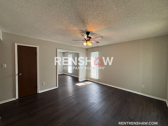 2nd image of 3976 Twin Lakes Dr