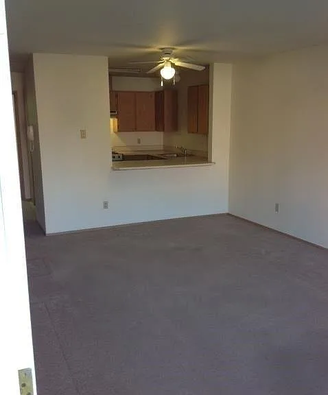 140 N Summit Rd #43 — Photo 6