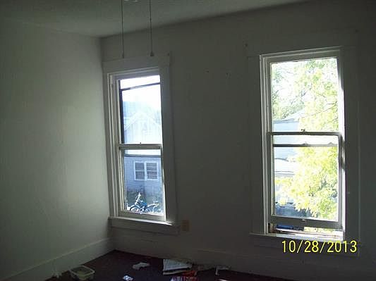 4th image of 531 S 6th St