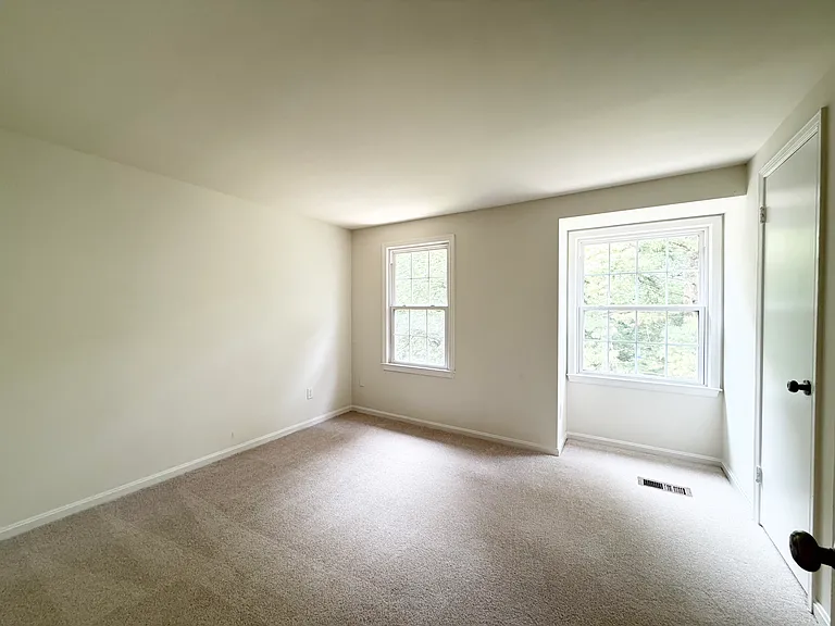 20503 Strath Haven Dr — Photo 18