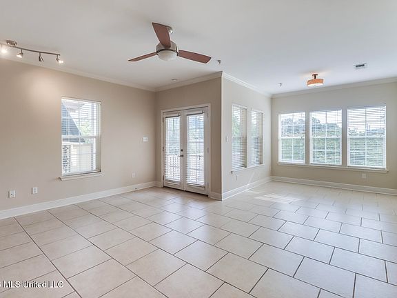 2nd image of 200 Jeff Davis Ave Ste 5