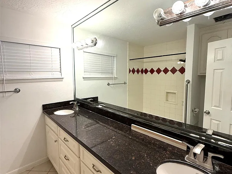 5811 McKnight St — Photo 24