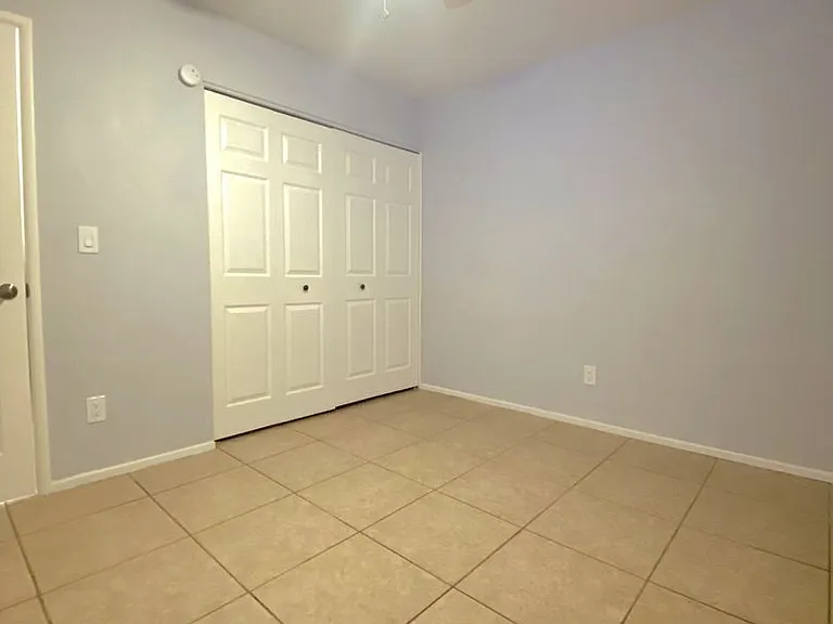 3027 E Grandview Rd — Photo 22