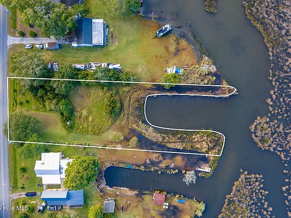 5th image of 134 Goose Creek Loop Road