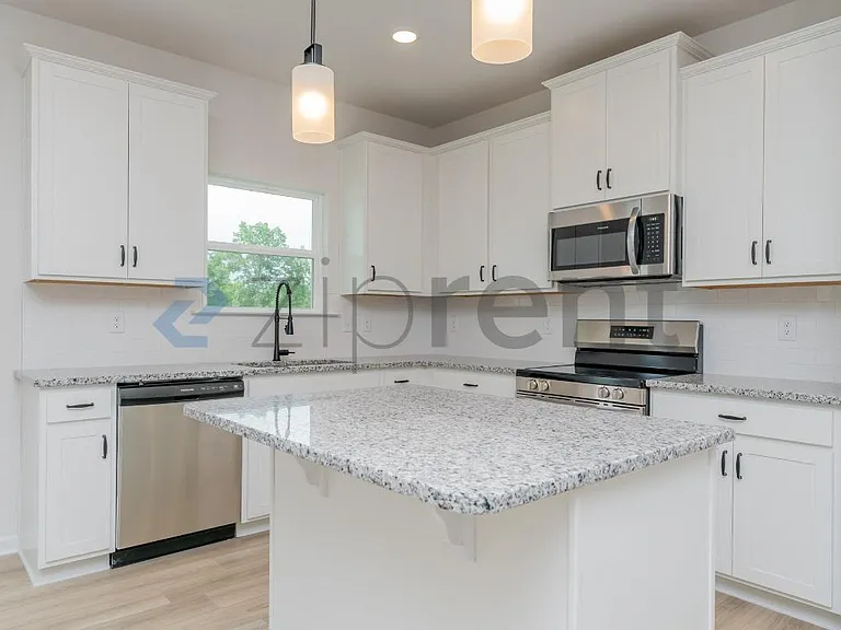 11056 Valmont Ln — Photo 10