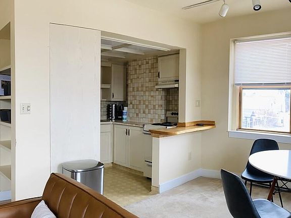 Kitchen/living room (not furnished)