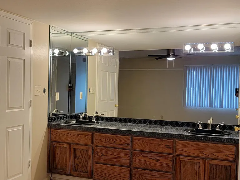 1328 E Hermosa Dr — Photo 11