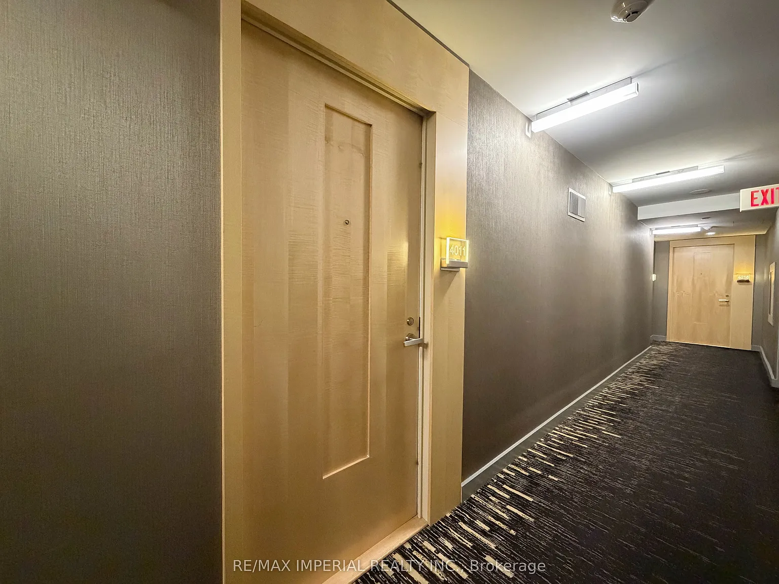 2 bed, $2,500 — Photo 3