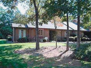 1620 12th St NE, Hickory, NC 28601