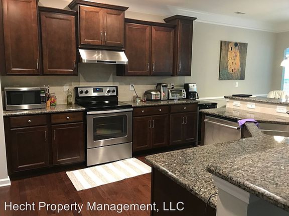 3rd image of 5773 McClintock Dr