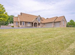 6698-6700 Vann Rd, Newburgh, IN 47630