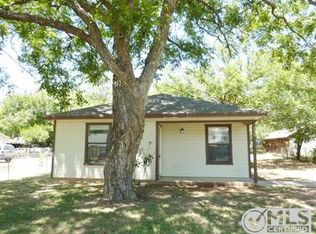 530 W Wilson St, Cleburne, TX 76033