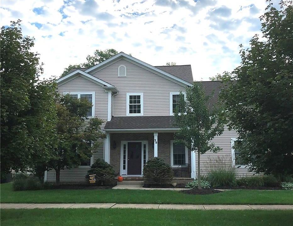 1st image of 20 Clayton Ct