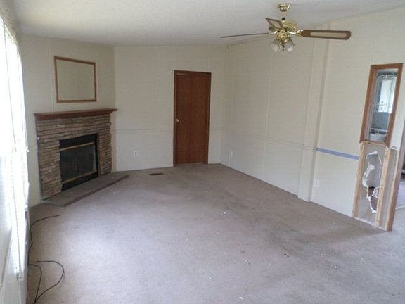 2nd image of 213 Castle Wood